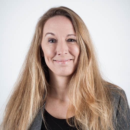 Photographie : employée de C2Bi